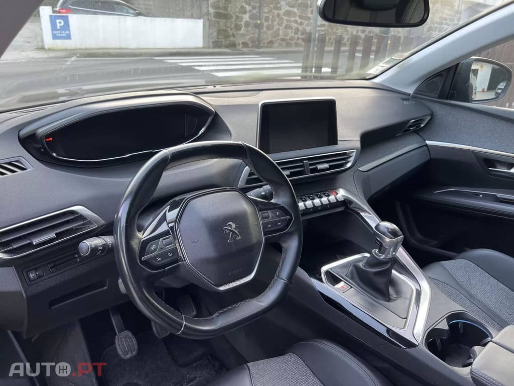 Peugeot 3008 1.5 BlueHDi Active Pack