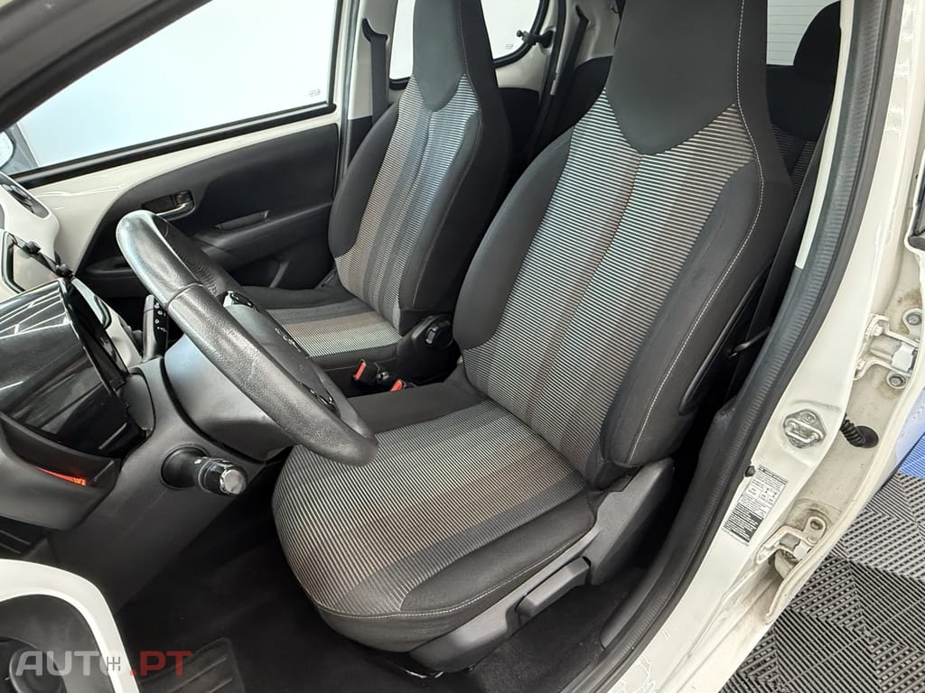 Peugeot 108 1.2 VTi Allure