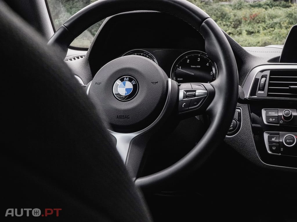 BMW 218 d Coupé Pack M Look M2