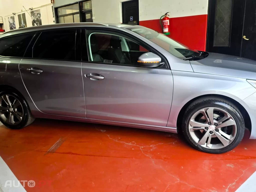 Peugeot 308 SW 1.5 BlueHDi Active J17