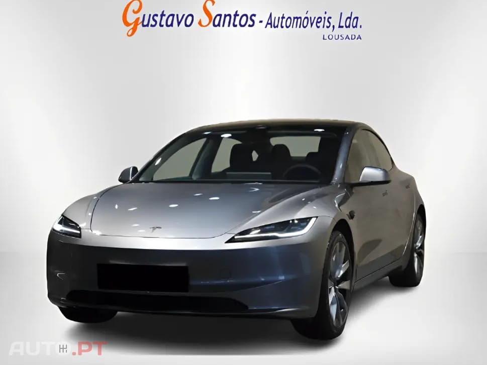 Tesla Model 3 Tração Traseira