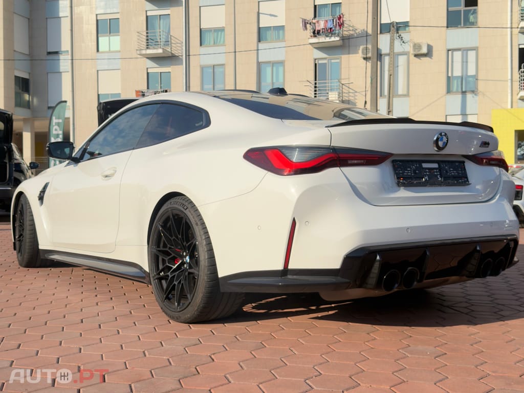 BMW M4 X-DRIVE CARBONO