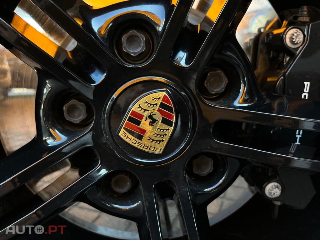 Porsche Taycan 4S I.V.A DEDUTIVEL