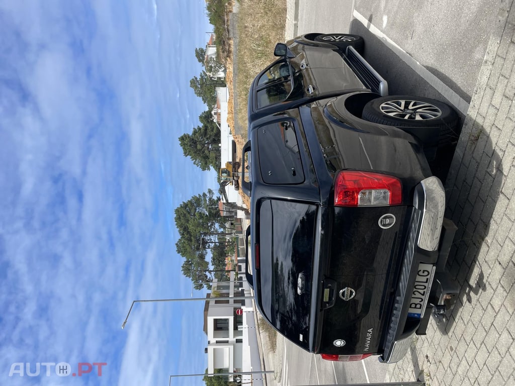 Nissan Navara Nissan Navara 2.3 NP3 DCI CD 4WD N-Connecta Navi Auto