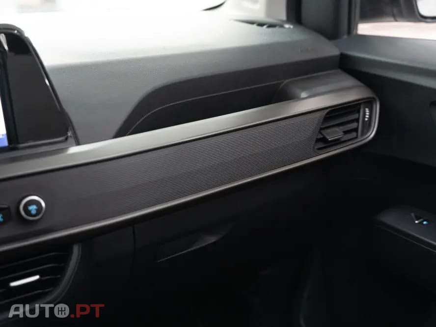 Ford Tourneo 1.0 EcoBoost Titanium