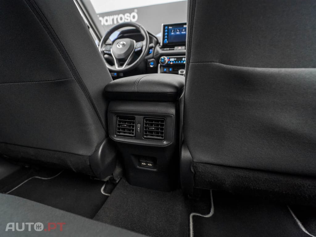 Toyota RAV4 2.5 HDF Comfort