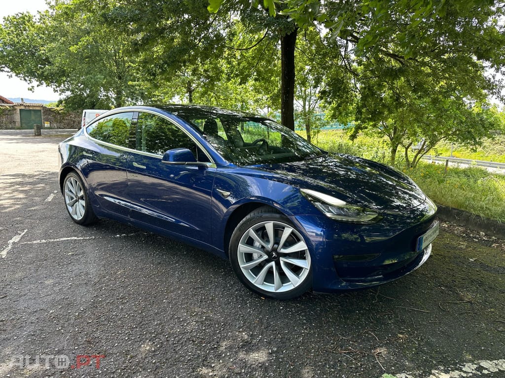 Tesla Model 3 Long-Range Dual Motor AWD