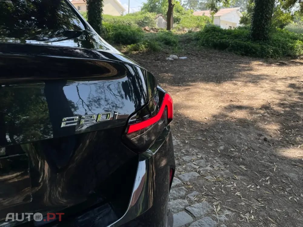 BMW 220 i Coupe Pack M Auto