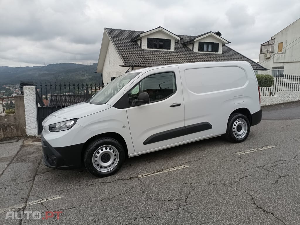 Toyota Proace City 1.5 HDI Longa 2025 10.000Km
