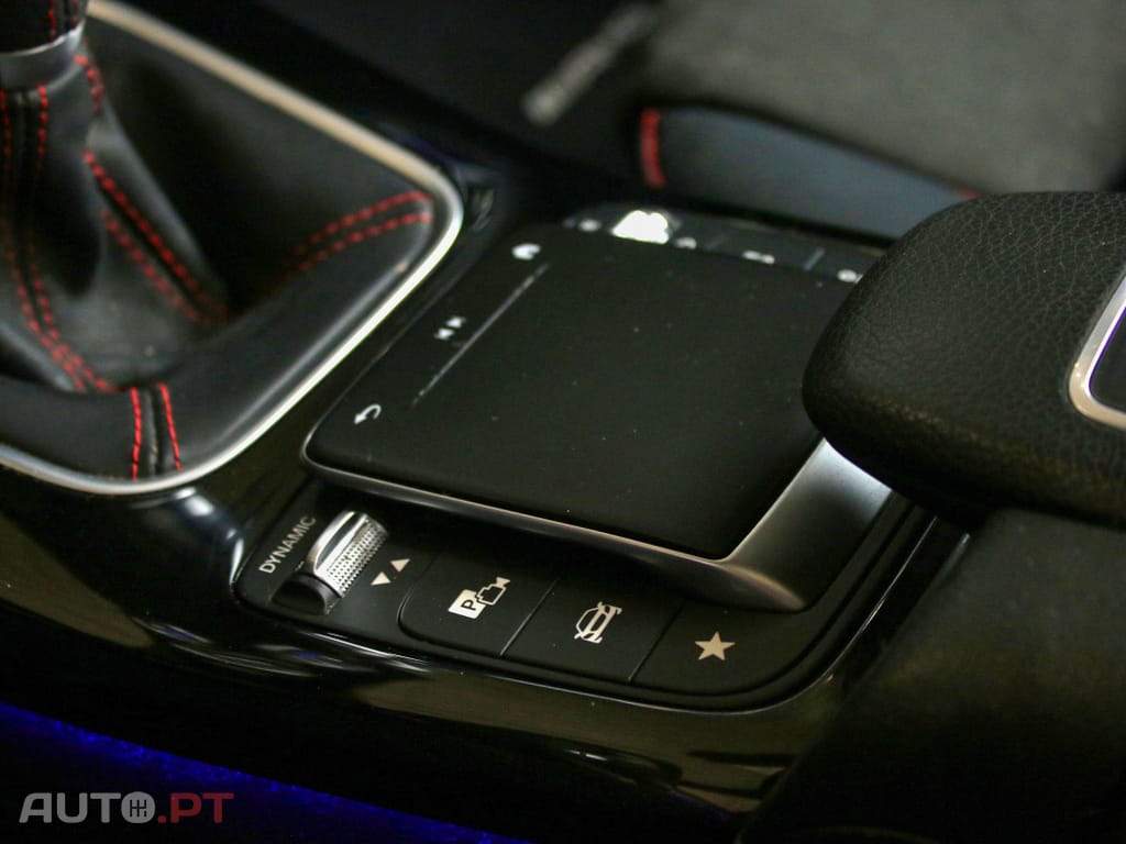 Mercedes-Benz CLA 180 d AMG Line