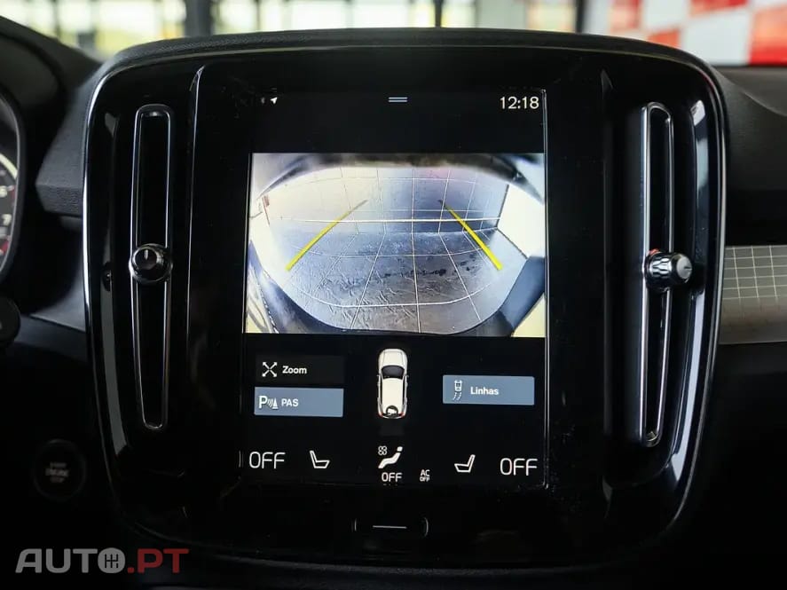 Volvo XC40 1.5 T2 Plus Dark Auto