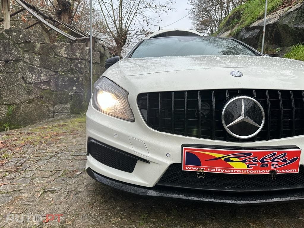 Mercedes-Benz A 45 AMG 4Matic Speedshift 7G-DCT Edition 1