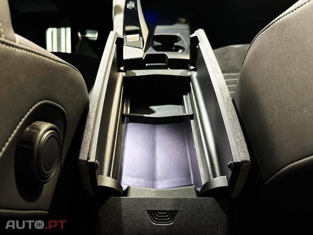 Peugeot E-3008 73 kWh GT