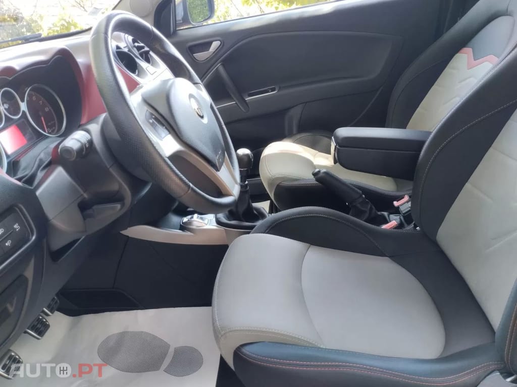 Alfa Romeo MiTo 0.9 8V Turbo Twinair Super — fotografia 16