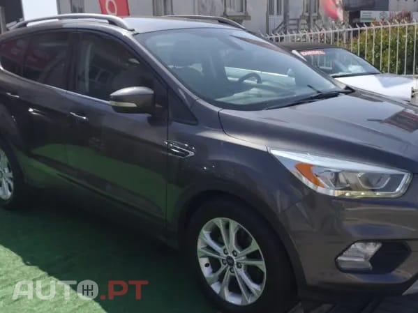 Ford Kuga 1.5 TDCi EcoBlue Titanium