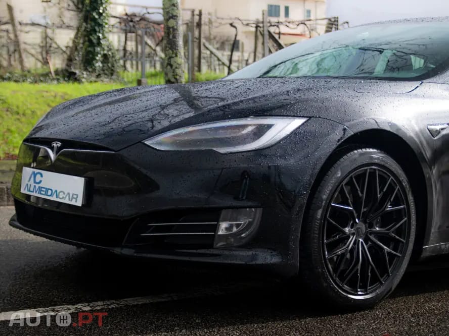 Tesla Model S 100D