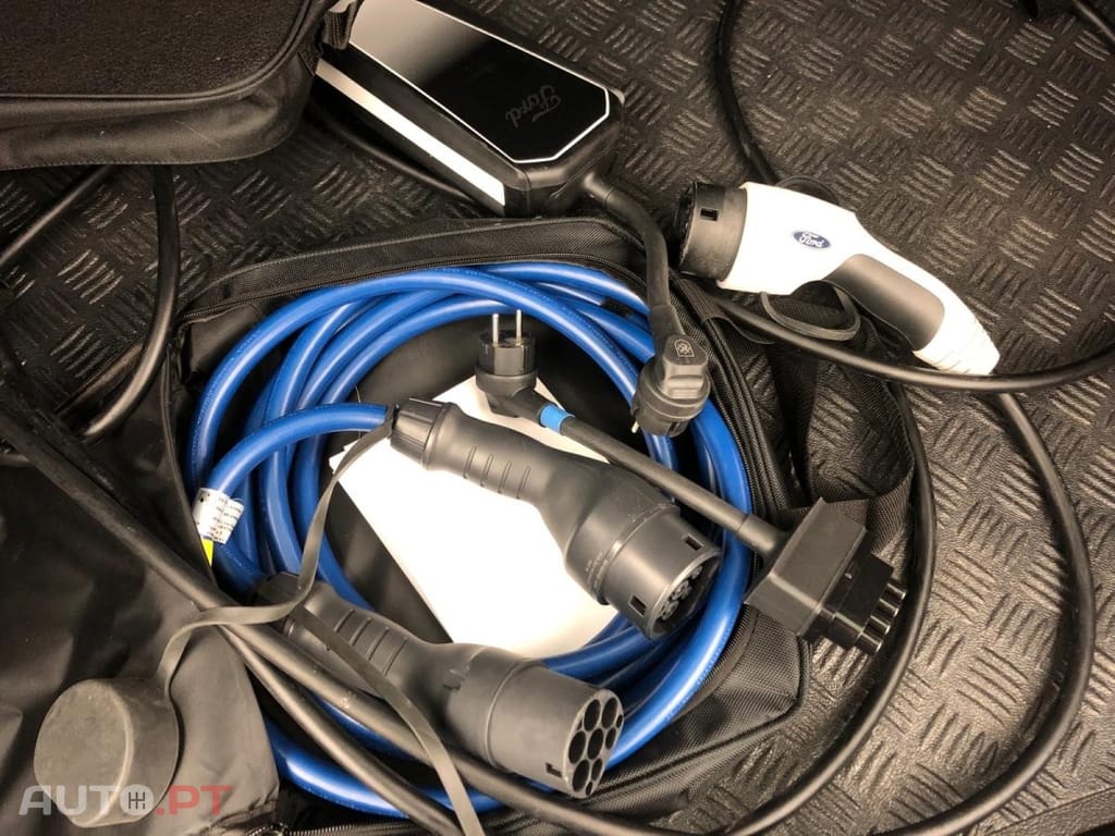 Ford Mustang Mach-E Standard Range