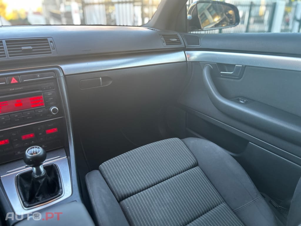 Audi A4 Avant 2.0TDi S-Line