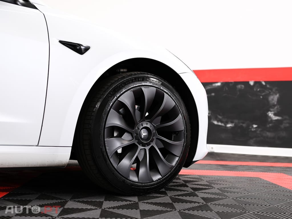 Tesla Model 3 Long Range Tração Integral Premium