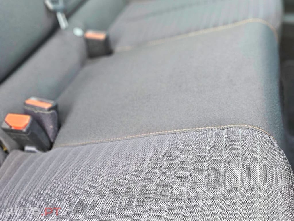 Peugeot 2008 1.2 PureTech Active Pack