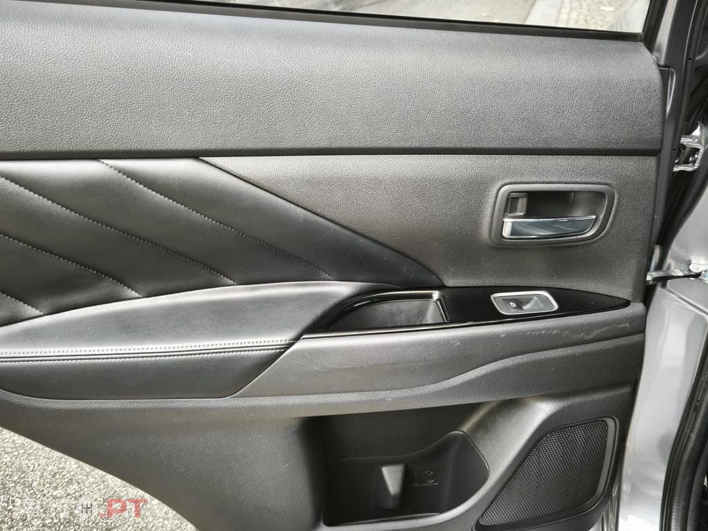 Mitsubishi Outlander 2.4 PHEV Intense