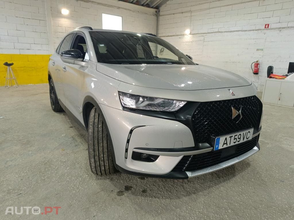 DS DS7 Crossback E-Tense Performance Line EAT8