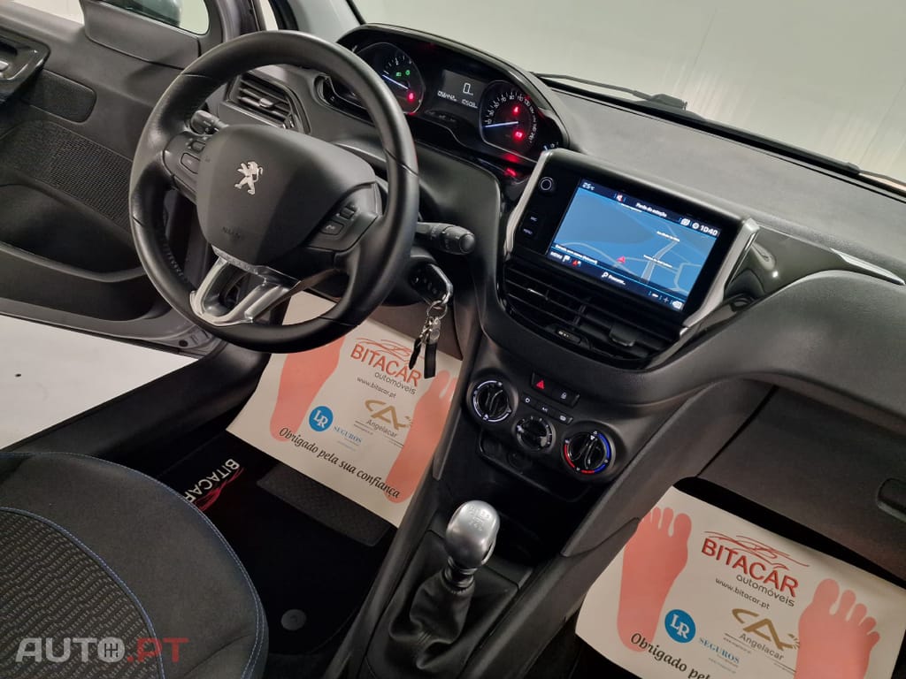 Peugeot 208 1.5 BLUEHDI 102CV SIGNATURE GPS CAMARA TRASEIRA