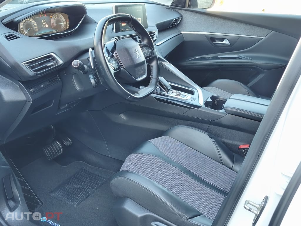 Peugeot 5008 1.2 PureTech Allure Pack EAT8