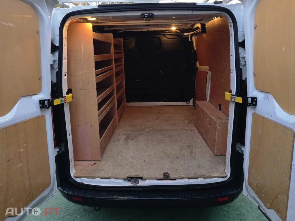 Ford Transit 270L1 2.2 TDCi H1LIMITED (T.NORMAL)