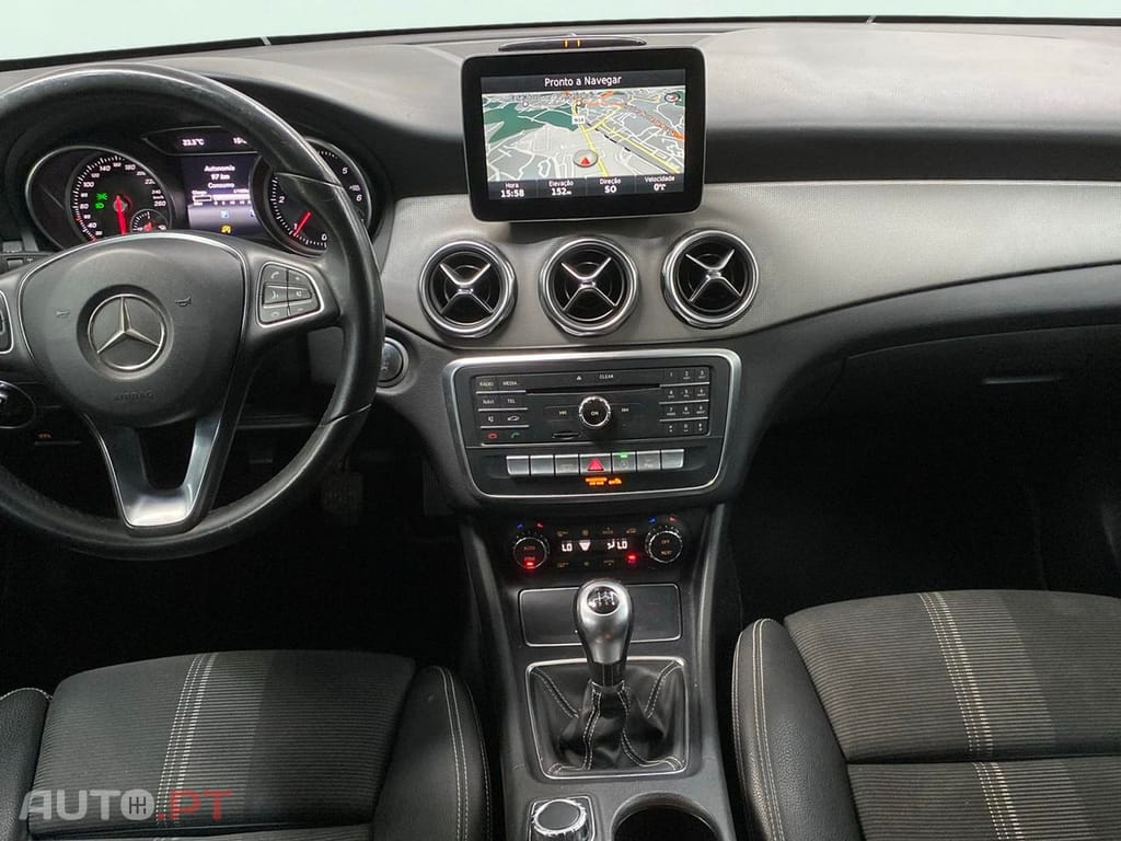 Mercedes-Benz GLA 180 d Urban