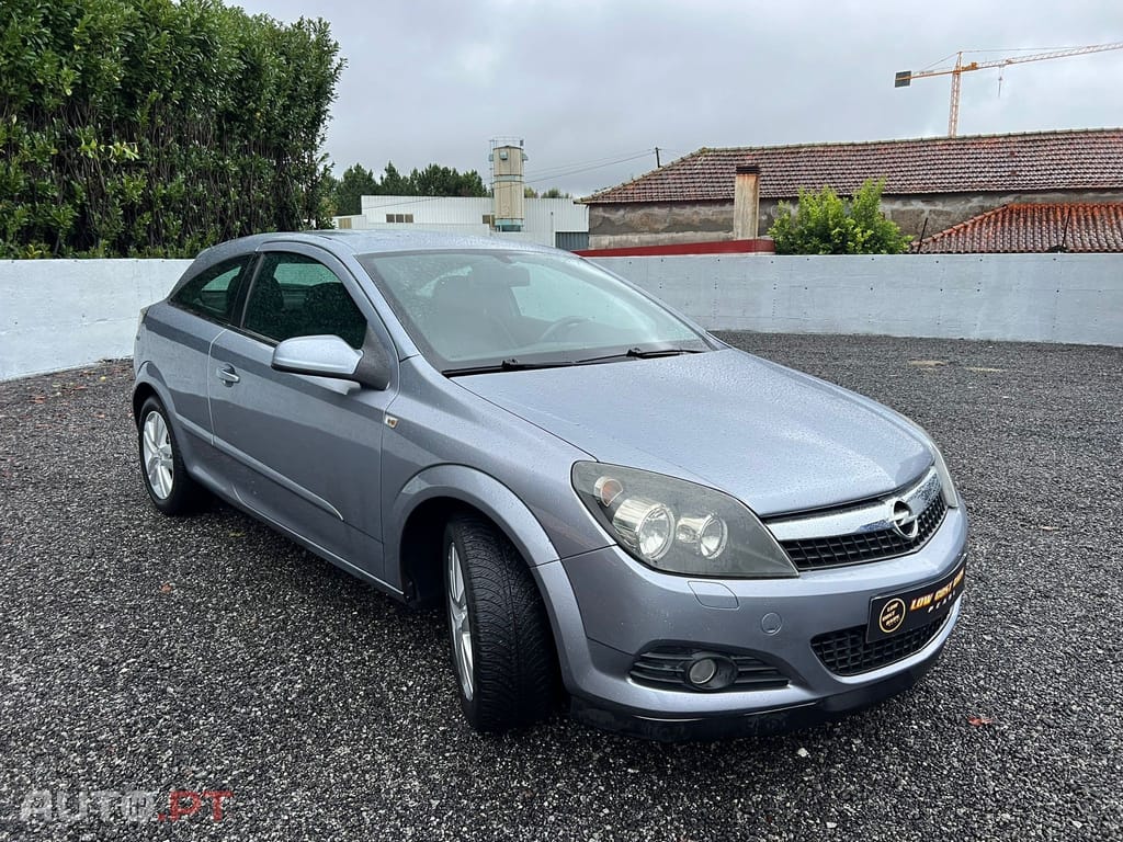 Opel Astra GTC 1.3 CDTi