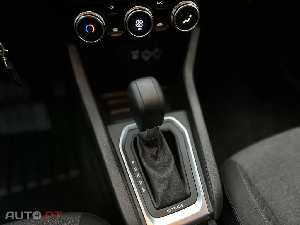 Renault Clio other_Outro