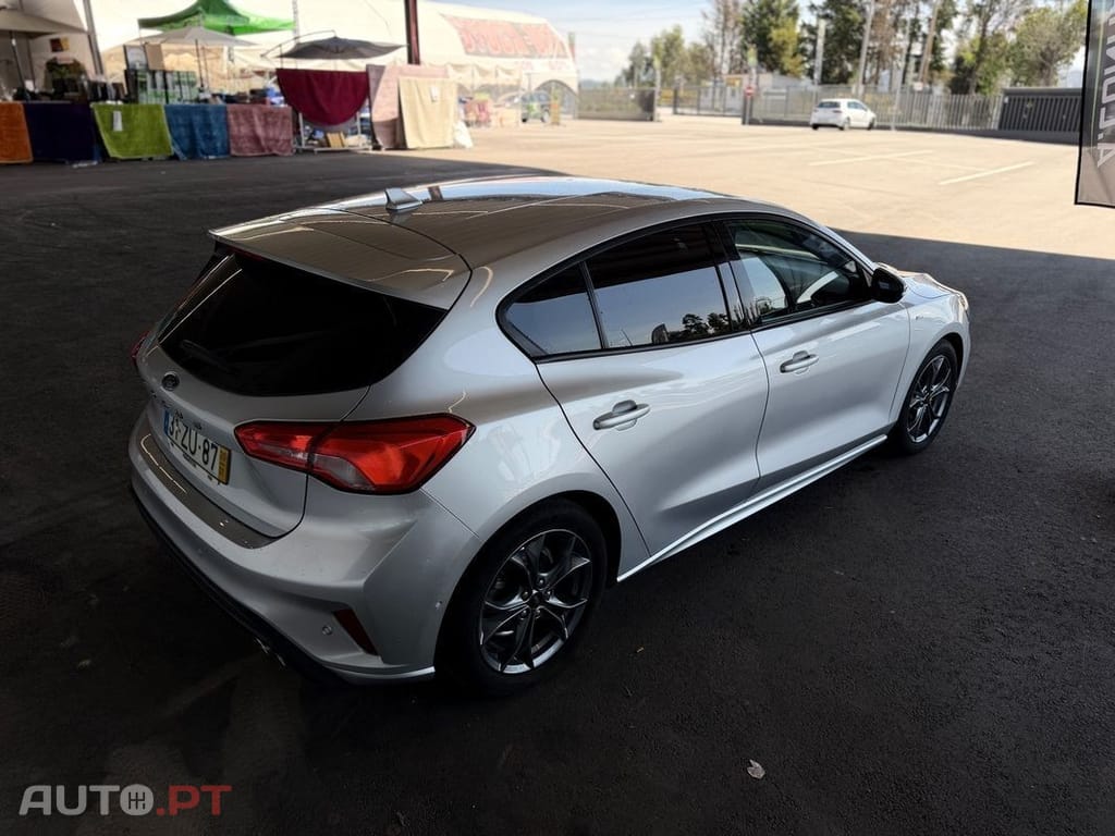 Ford Focus 1.5 TDCi EcoBlue ST-Line