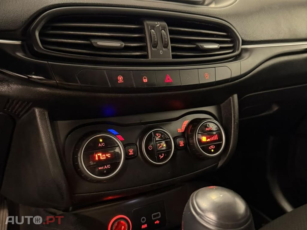 Fiat Tipo 1.3 M-Jet Lounge Tech J17