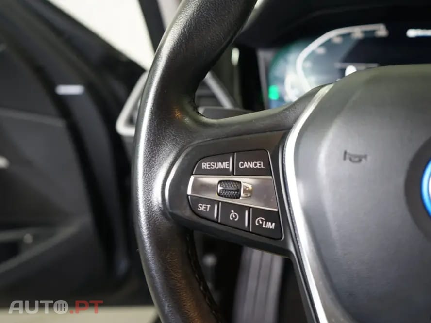 BMW 330 e Aut. Sport Line