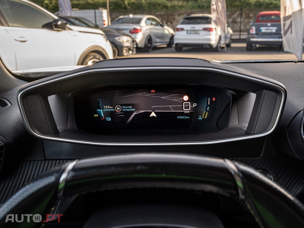 Peugeot E-2008 50 kWh GT