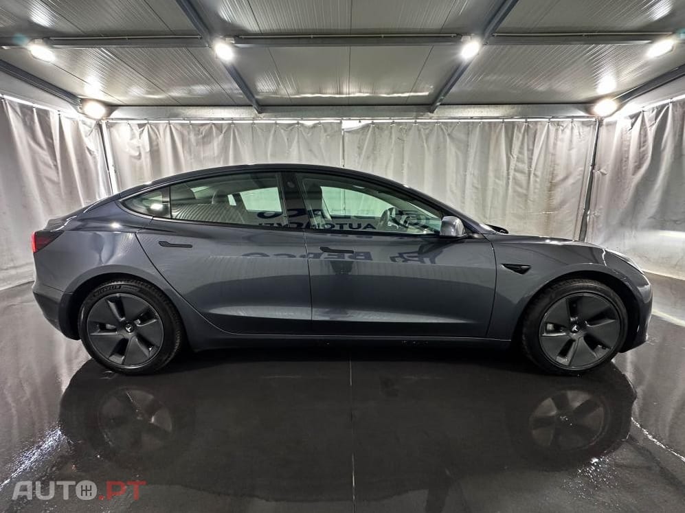 Tesla Model 3 Long Range AWD Dual Motor