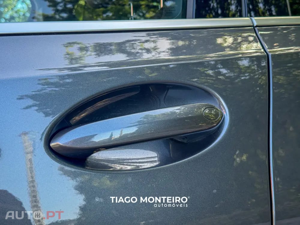 BMW 330 e Pack Desportivo M Auto