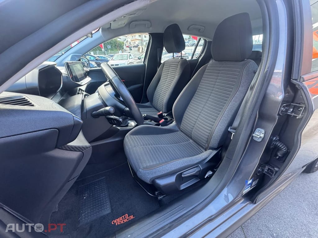 Peugeot 208 1.2 PureTech Active Pack