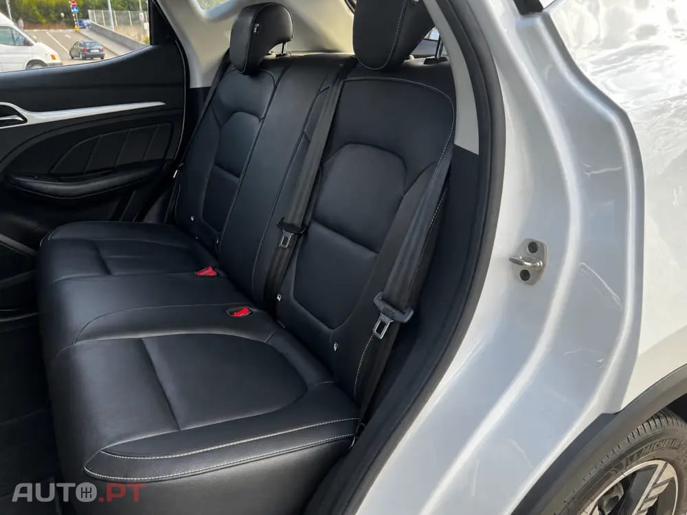 MG ZS EV 44.5 kWh Luxury