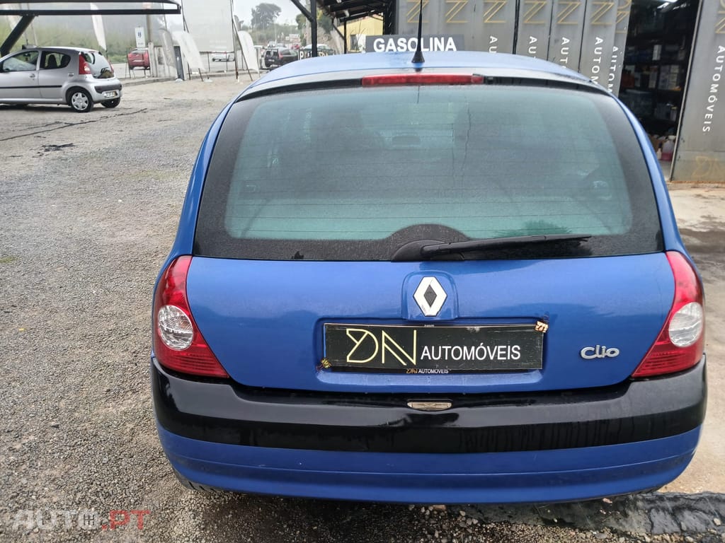 Renault Clio 1.2 8v