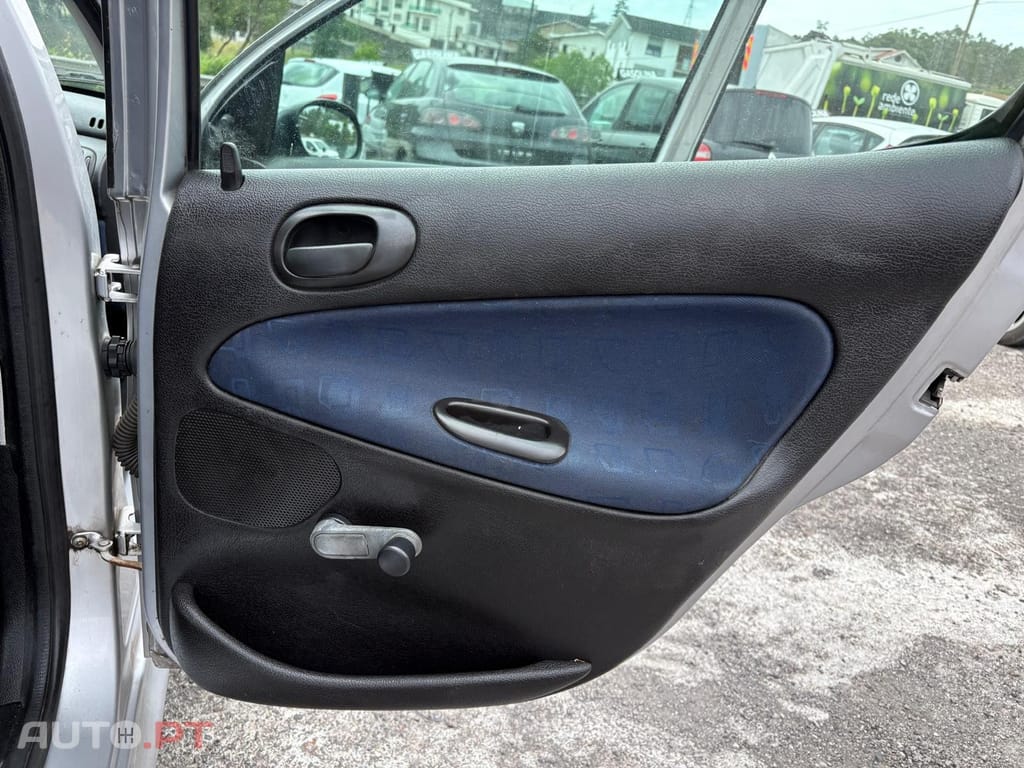 Peugeot 206 1.1 Color Line