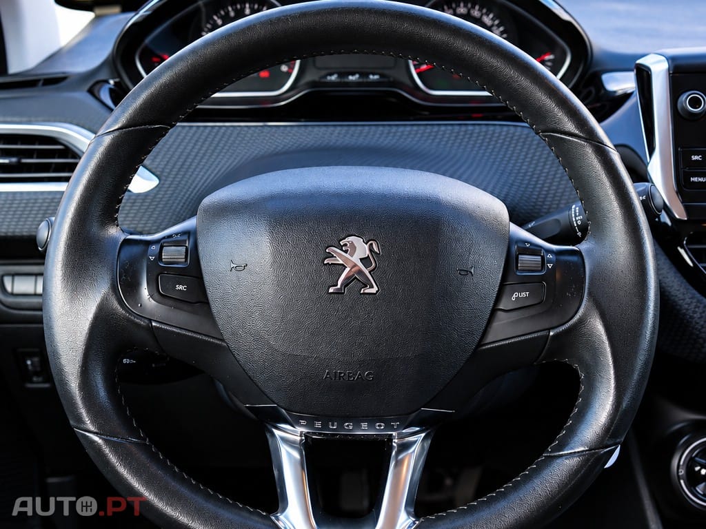 Peugeot 208 STYLE BLUE HDI