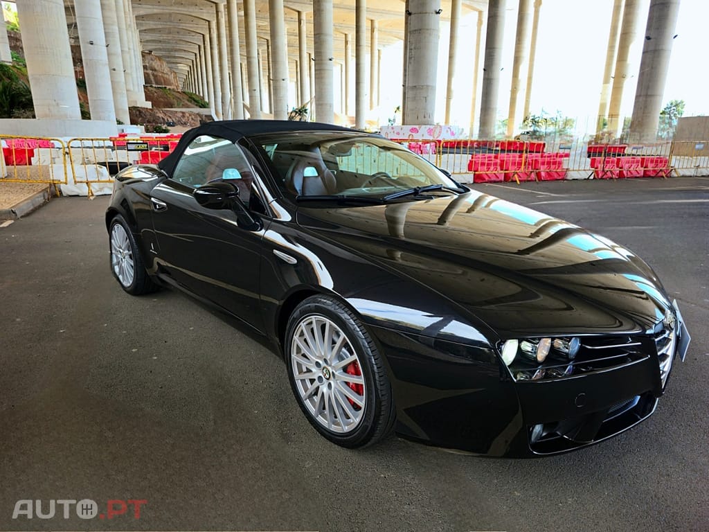 Alfa Romeo Spider 2.2 JTS 16V