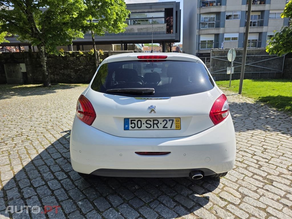 Peugeot 208 1.6 e-HDi Ice Velvet