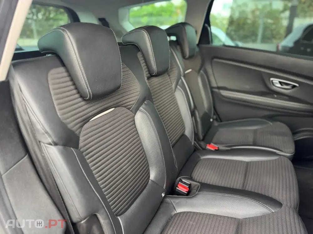 Renault Grand Scénic 1.7 Blue dCi Bose Edition EDC