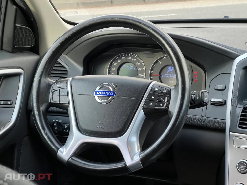Volvo XC60 2.4 D Drive Momentum