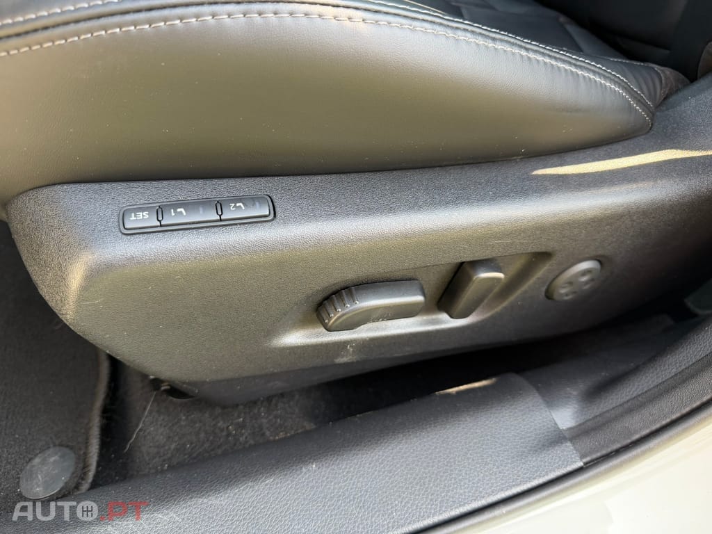 Nissan Qashqai 1.6 dCi Tekna Premium Pele Preta Xtronic