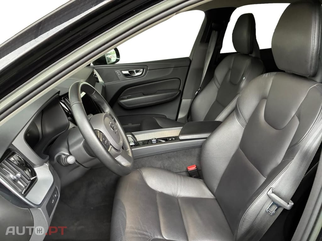 Volvo XC60 T6 PHEV AWD Geartronic Start