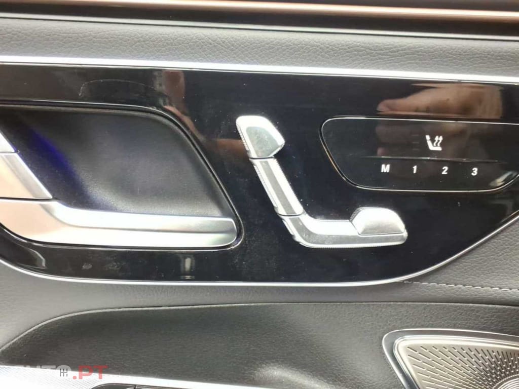 Mercedes-Benz EQE 350+ Electric Art